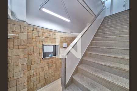 Apartamento para alugar com 79m², 2 quartos e sem vagaÁrea comum