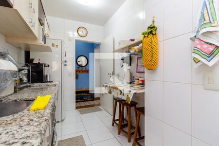 Apartamento à venda com 84m², 3 quartos e 2 vagasCozinha