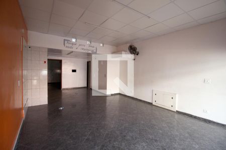 Casa para alugar com 300m², 3 quartos e sem vagaSalão