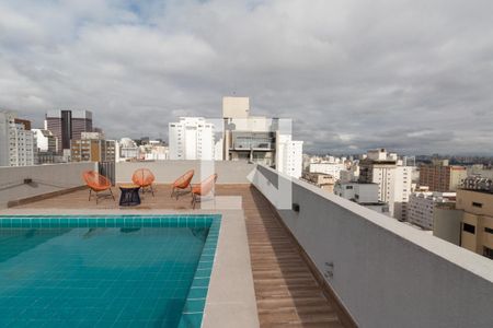 Studio à venda com 27m², 1 quarto e sem vagaPiscina