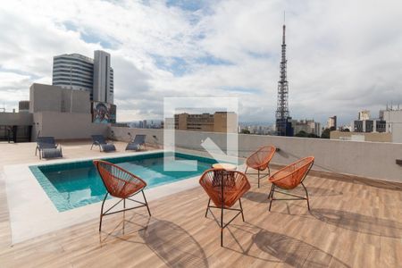 Studio à venda com 27m², 1 quarto e sem vagaPiscina