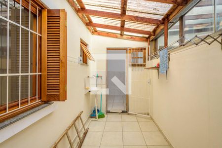 Casa à venda com 100m², 2 quartos e 1 vagaÁrea de Serviço