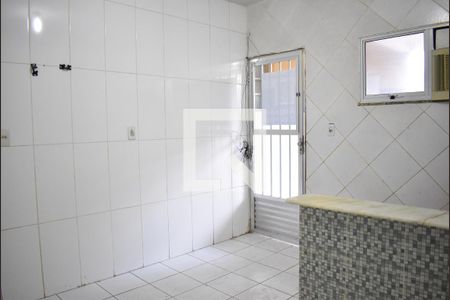 Sala de apartamento para alugar com 1 quarto, 10m² em Guaratiba, Rio de Janeiro