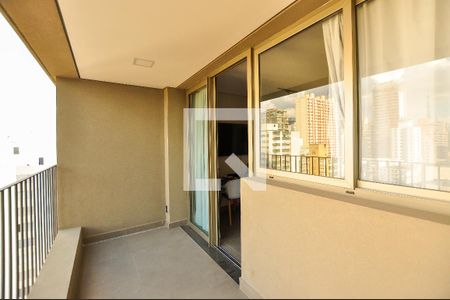 Studio para alugar com 27m², 1 quarto e 1 vaga Studio para alugar com 27m², 1 quarto e 1 vagaVaranda