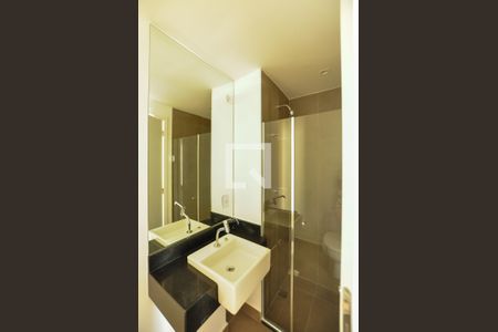 Studio para alugar com 27m², 1 quarto e 1 vaga Studio para alugar com 27m², 1 quarto e 1 vagaBanheiro