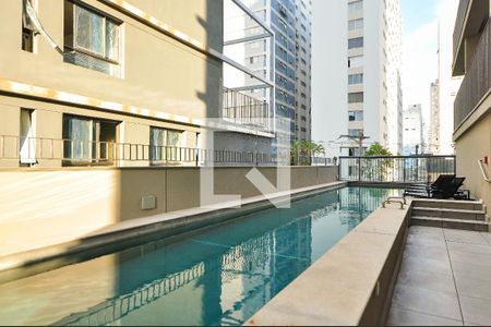 Studio para alugar com 27m², 1 quarto e 1 vaga Studio para alugar com 27m², 1 quarto e 1 vagaÁrea comum - Piscina