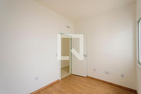 Casa de condomínio à venda com 105m², 3 quartos e 2 vagasQuarto 1