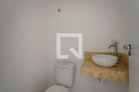 Casa de condomínio à venda com 105m², 3 quartos e 2 vagasLavabo