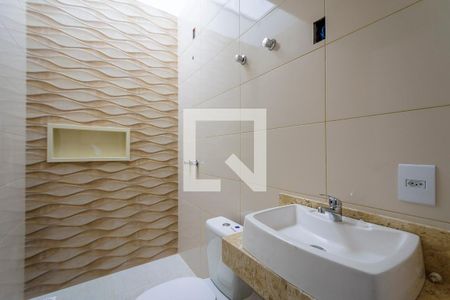 Casa de condomínio à venda com 105m², 3 quartos e 2 vagasBanheiro