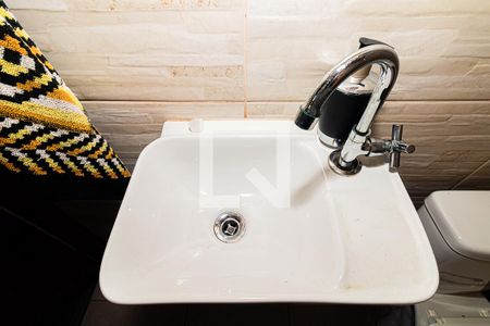 Casa à venda com 115m², 2 quartos e 1 vagaBanheiro da Área de Serviço e Churrasqueira