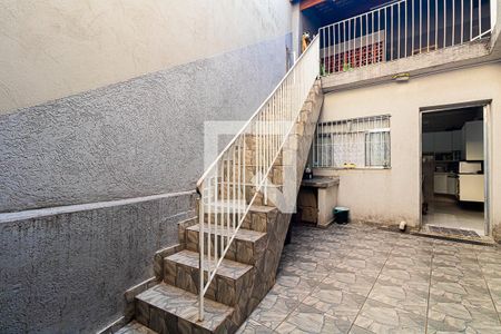 Casa à venda com 115m², 2 quartos e 1 vagaQuintal