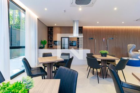 Apartamento à venda com 173m², 3 quartos e 3 vagas Apartamento à venda com 173m², 3 quartos e 3 vagasSalão de Festas