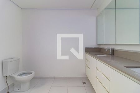 Apartamento à venda com 173m², 3 quartos e 3 vagas Apartamento à venda com 173m², 3 quartos e 3 vagasSuíte Principal - Banheiro