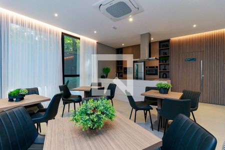 Apartamento à venda com 173m², 3 quartos e 3 vagas Apartamento à venda com 173m², 3 quartos e 3 vagasSalão de Festas