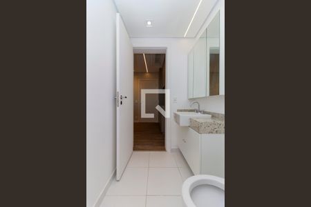 Apartamento à venda com 173m², 3 quartos e 3 vagas Apartamento à venda com 173m², 3 quartos e 3 vagasSuíte 3 - Banheiro