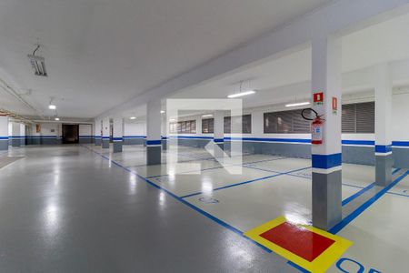 Apartamento à venda com 173m², 3 quartos e 3 vagas Apartamento à venda com 173m², 3 quartos e 3 vagasGaragem