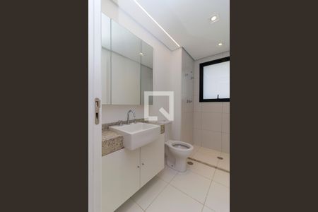 Apartamento à venda com 173m², 3 quartos e 3 vagas Apartamento à venda com 173m², 3 quartos e 3 vagasSuíte 3 - Banheiro