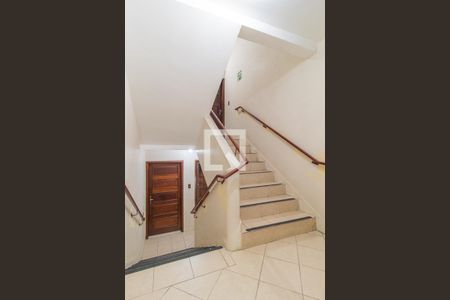 Apartamento para alugar com 84m², 1 quarto e 1 vagaEscada