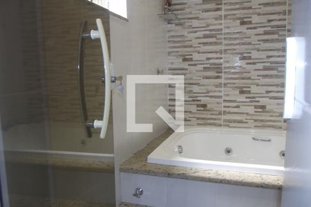 Casa para alugar com 240m², 2 quartos e sem vagaBanheiro