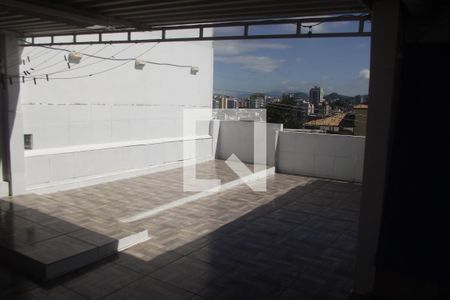 Casa para alugar com 240m², 2 quartos e sem vagaSacada