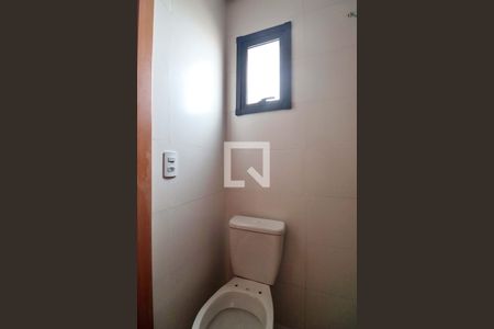 Casa à venda com 129m², 3 quartos e 2 vagasBanheiro do Quarto 1 - Suíte