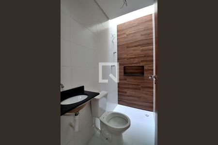 Casa à venda com 129m², 3 quartos e 2 vagasBanheiro Social