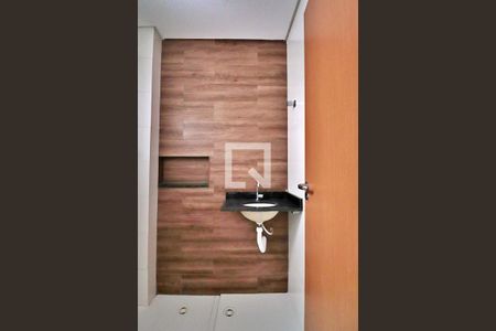 Banheiro do Quarto 1 - Suíte de casa à venda com 3 quartos, 129m² em Vila Curuca, Santo André