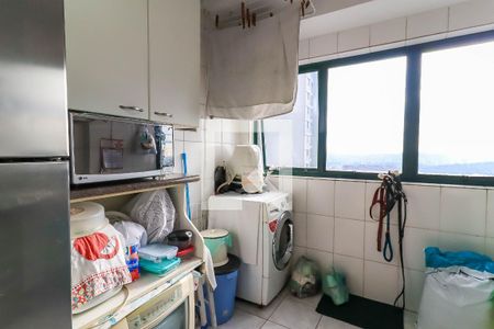 Apartamento para alugar com 70m², 3 quartos e 1 vagaÁrea de Serviço