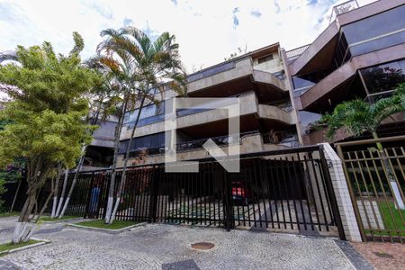 Apartamento para alugar com 350m², 4 quartos e 2 vagasFachada