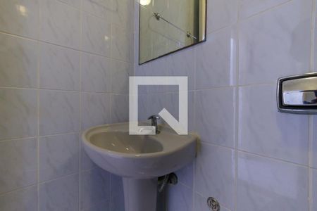 Apartamento para alugar com 350m², 4 quartos e 2 vagasBanheiro de Serviço