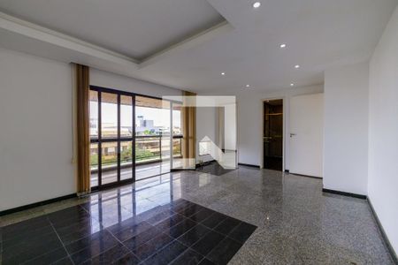 Apartamento para alugar com 350m², 4 quartos e 2 vagasSuíte 1