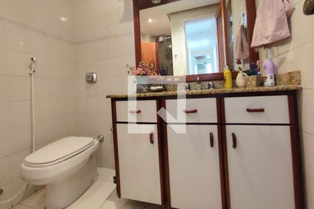 Apartamento à venda com 81m², 3 quartos e 1 vagaBanheiro Social