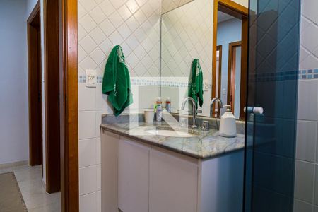 Casa à venda com 400m², 3 quartos e 4 vagasBanheiro Social