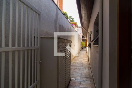 Casa à venda com 400m², 3 quartos e 4 vagasCorredor 2