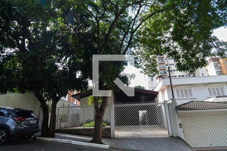 Casa à venda com 400m², 3 quartos e 4 vagasFachada