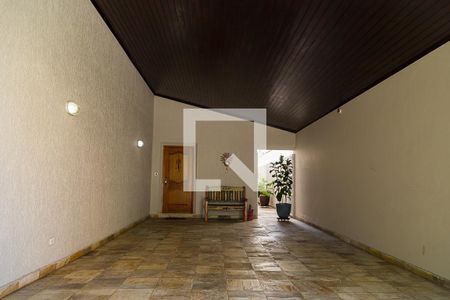 Casa à venda com 400m², 3 quartos e 4 vagasGaragem