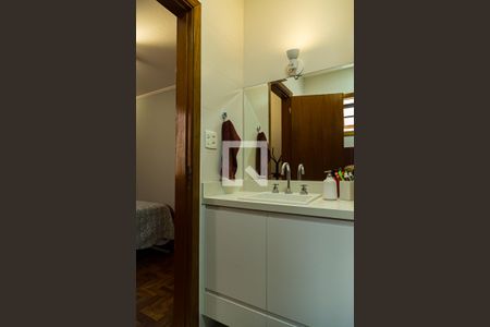 Casa à venda com 400m², 3 quartos e 4 vagasBanheiro da Suíte