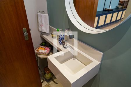 Casa à venda com 400m², 3 quartos e 4 vagasLavabo