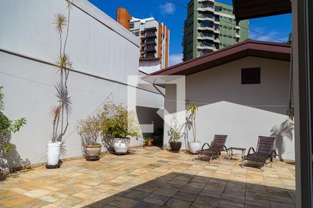 Casa à venda com 400m², 3 quartos e 4 vagasQuintal