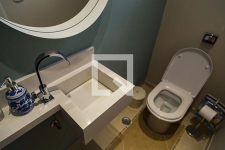 Casa à venda com 400m², 3 quartos e 4 vagasLavabo - Detalhe