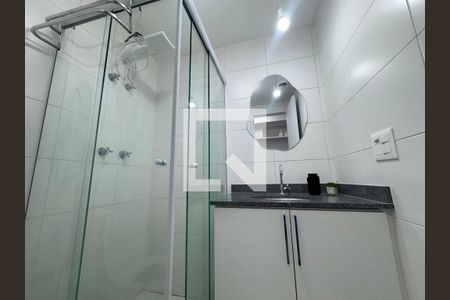 Banheiro social de kitnet/studio à venda com 1 quarto, 25m² em Santo Amaro, São Paulo