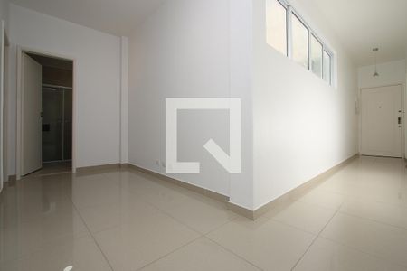 Corredor de apartamento para alugar com 2 quartos, 97m² em Paraíso, São Paulo