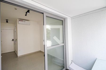 Varanda de kitnet/studio à venda com 1 quarto, 21m² em Jardim das Acácias, São Paulo