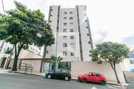 Apartamento para alugar com 62m², 2 quartos e 2 vagasFachada