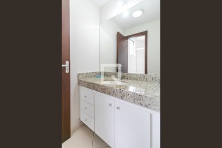 Apartamento para alugar com 62m², 2 quartos e 2 vagasBanheiro da Suíte