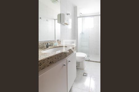 Apartamento para alugar com 62m², 2 quartos e 2 vagasBanheiro Social