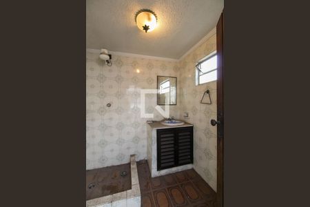 Casa para alugar com 750m², 5 quartos e 5 vagasBanheiro de serviço 2