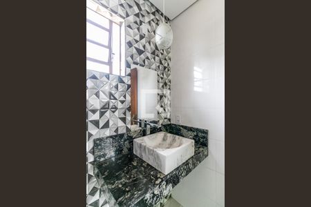 Casa para alugar com 196m², 4 quartos e 5 vagas Casa para alugar com 196m², 4 quartos e 5 vagasBanheiro da Suíte 2