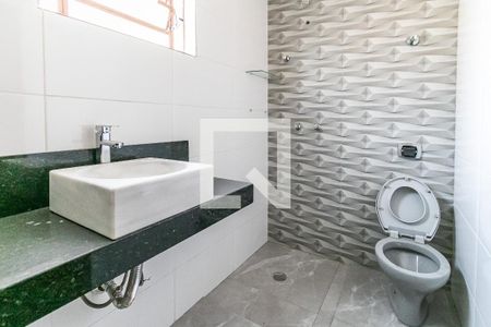 Casa para alugar com 196m², 4 quartos e 5 vagas Casa para alugar com 196m², 4 quartos e 5 vagasBanheiro da Suíte 1