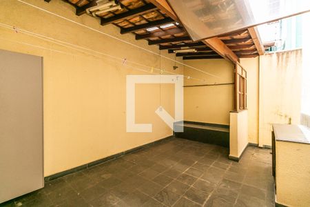 Casa para alugar com 196m², 4 quartos e 5 vagas Casa para alugar com 196m², 4 quartos e 5 vagasÁrea de Serviço